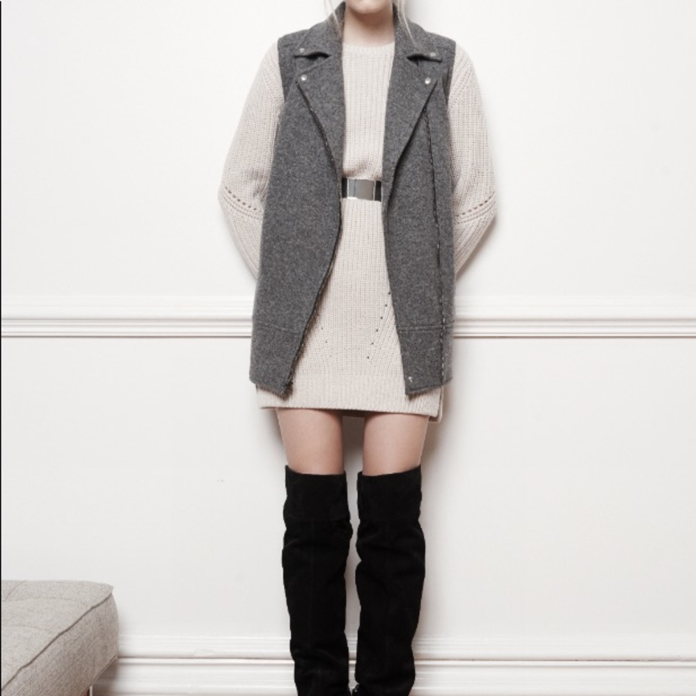 Club Monaco Martine wool vest in grey. Sz S